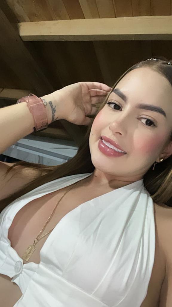 Chica busca chico en Alicante: Chica busca chico