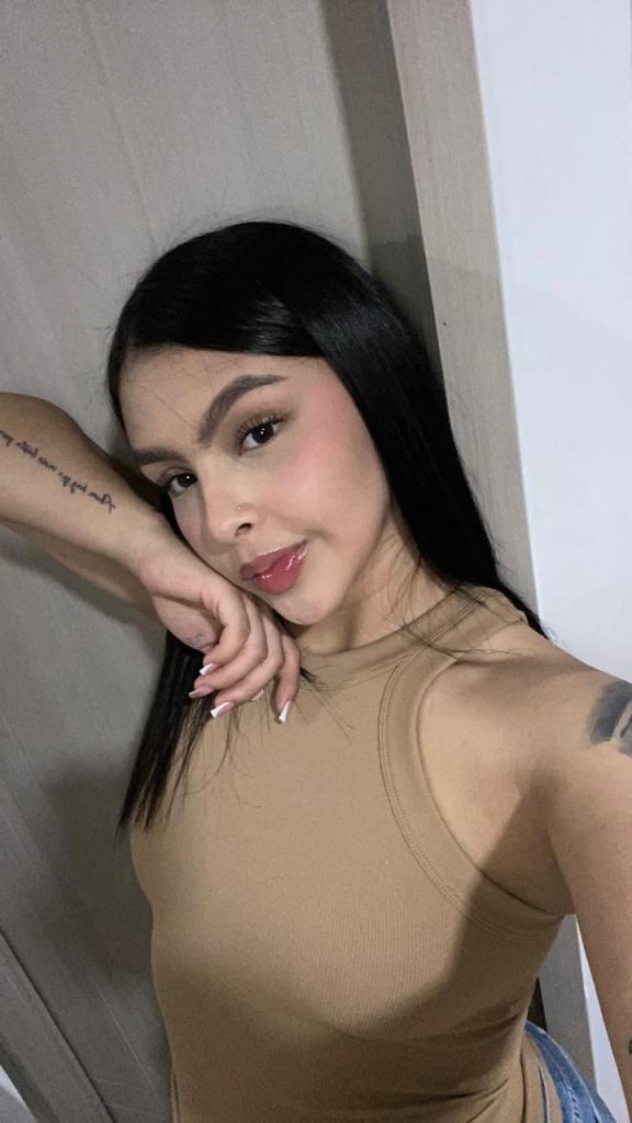 Chica busca chico en Almería: 