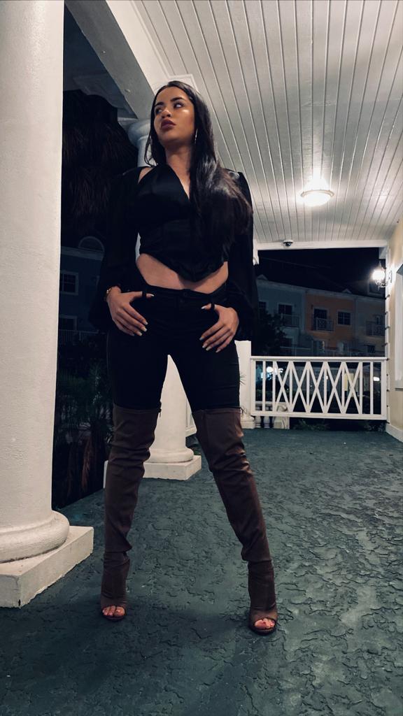 Chica busca chico en Alicante: 