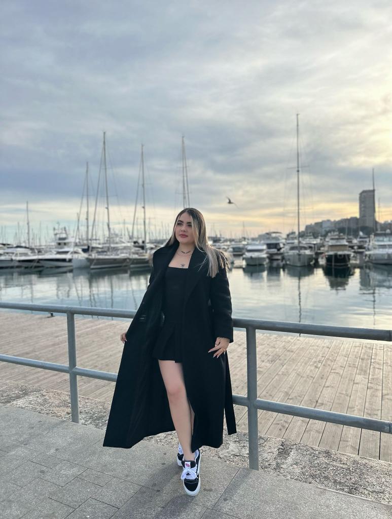 Chica busca chico en Alicante: 