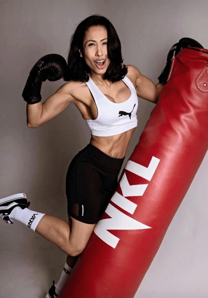 603987299: Chica busca chico en Guipúzcoa