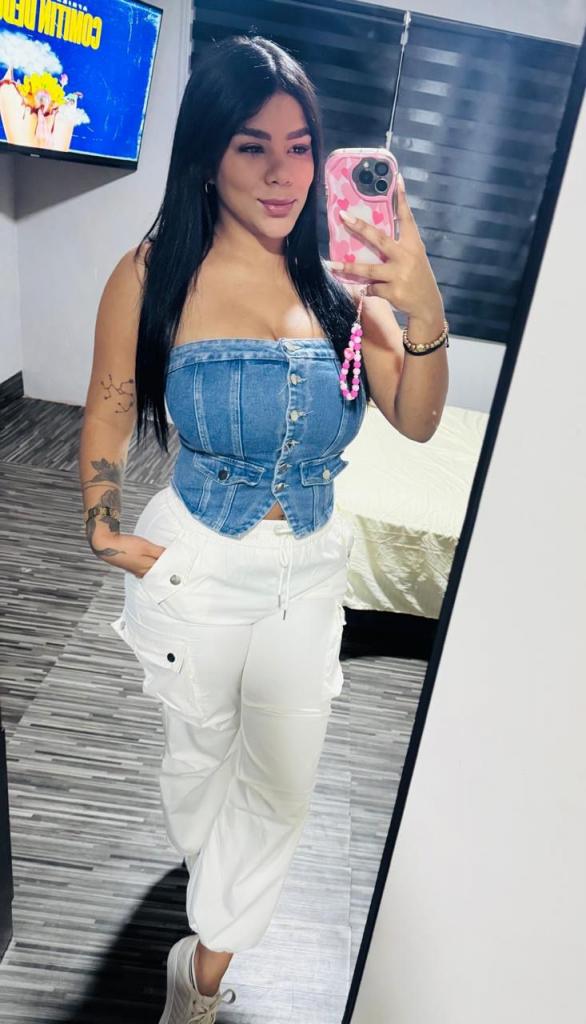 Chica busca chico en Tarragona: Chica busca chico