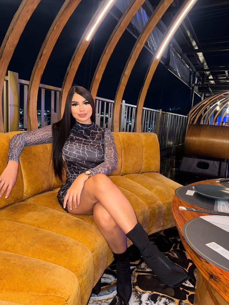 637020777: Chica busca chico en Madrid