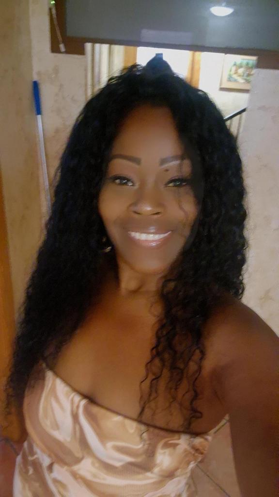 Chica busca chico en Almería: 