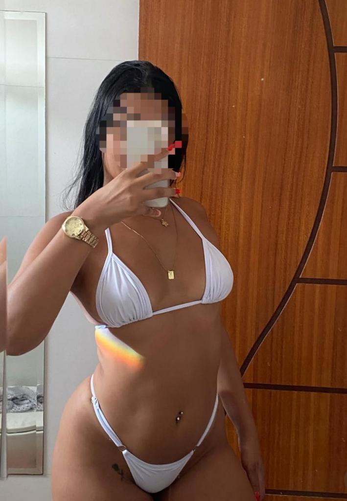 Chica busca chico en Barcelona: 