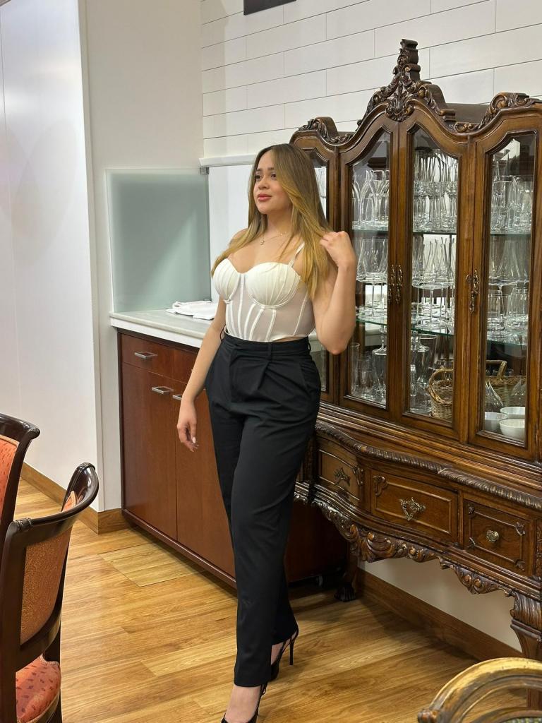 635115530: Chica busca chico en La Coruña