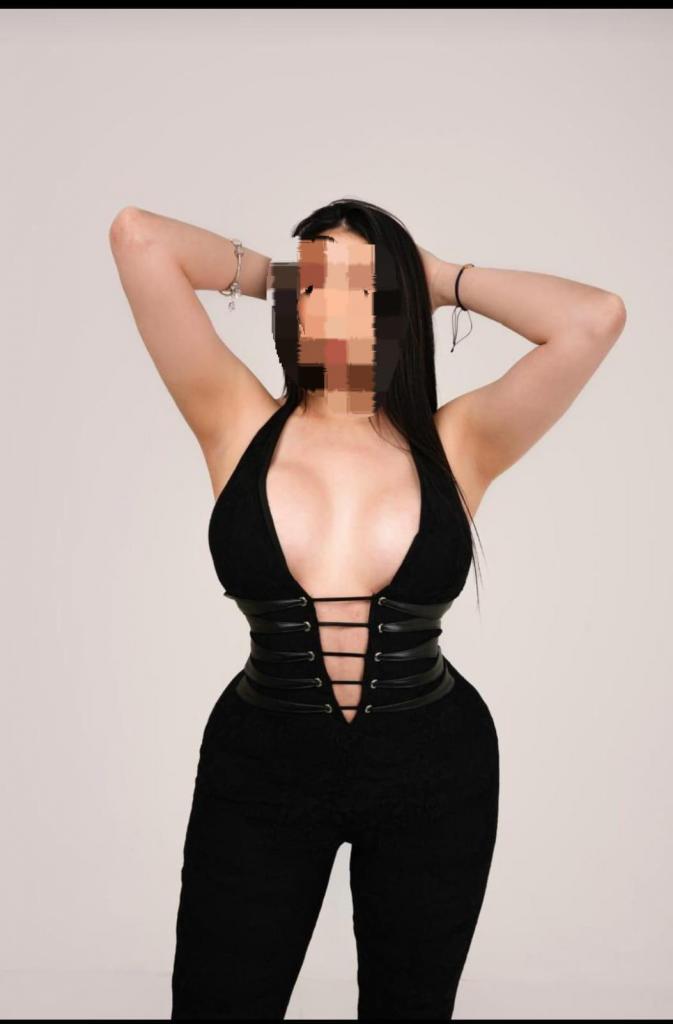 Chica busca chico en Málaga: Chica busca chico