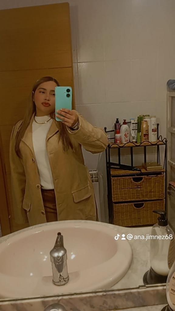 Chica busca chico en Granada: 