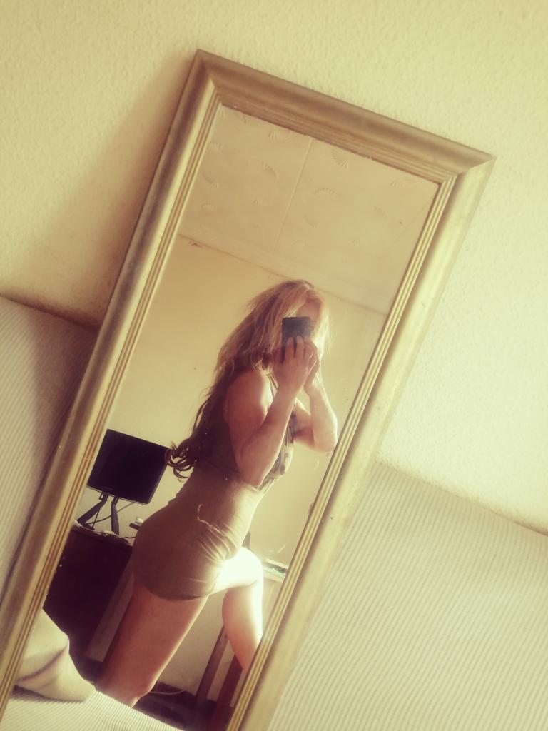 Chica busca chico en Alicante: 