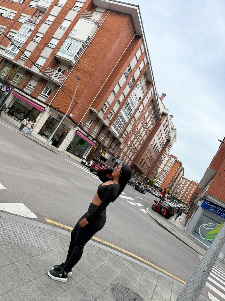 Chica busca chico en Asturias: 