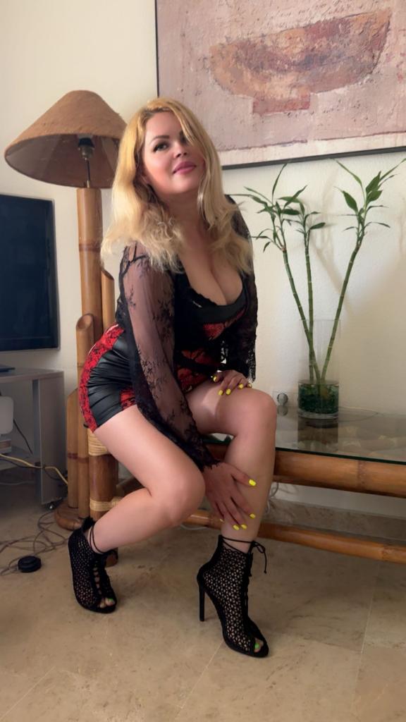 Chica busca chico en Alicante: 