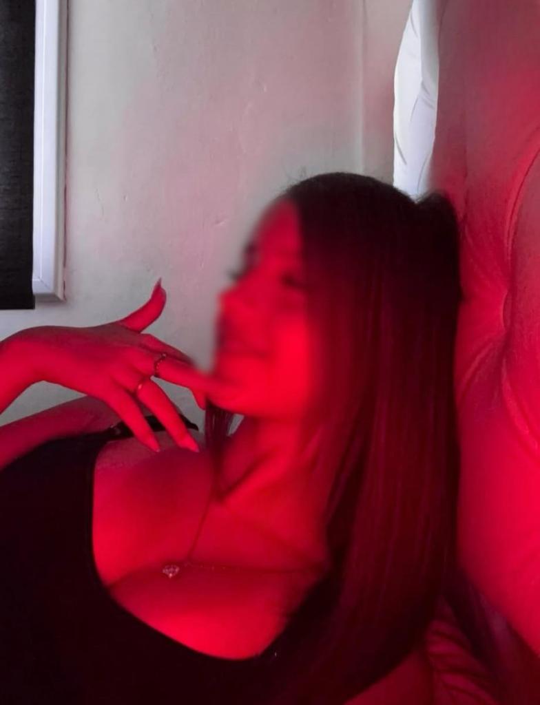 Chica busca chico en Mallorca: 