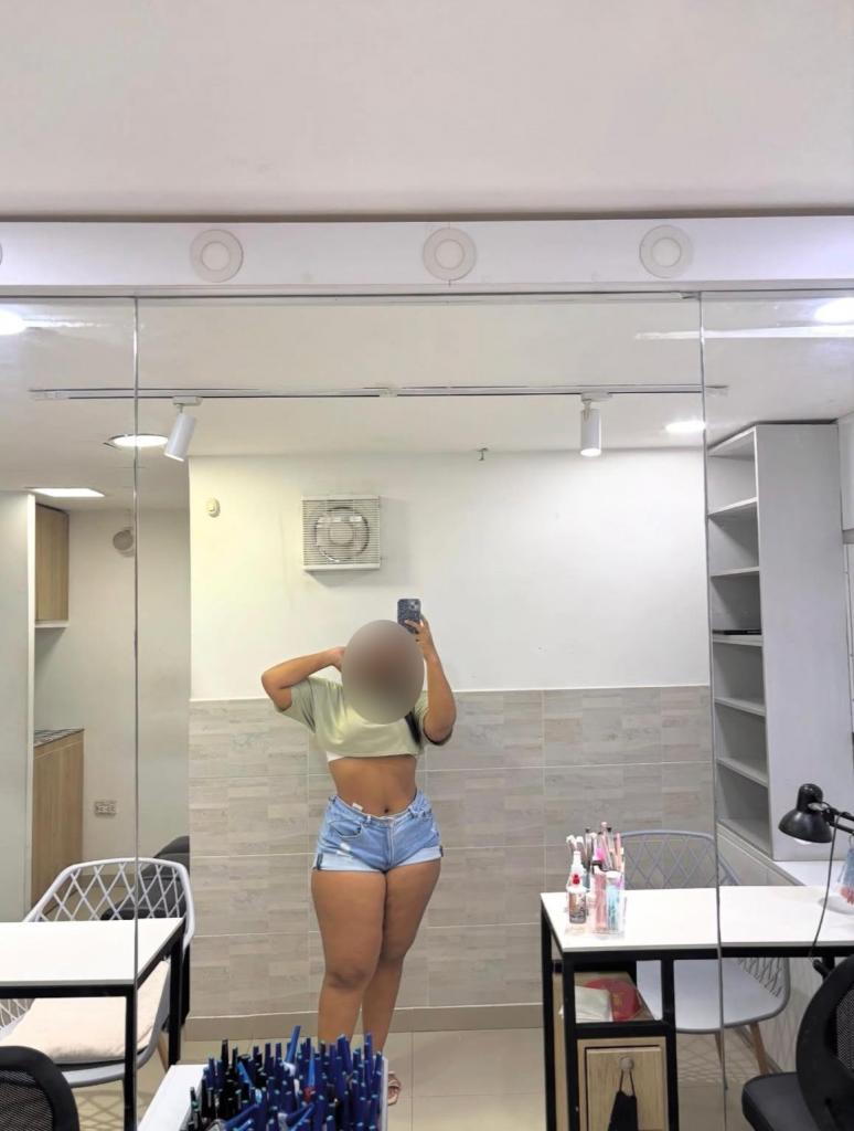 Chica busca chico en Tenerife: 