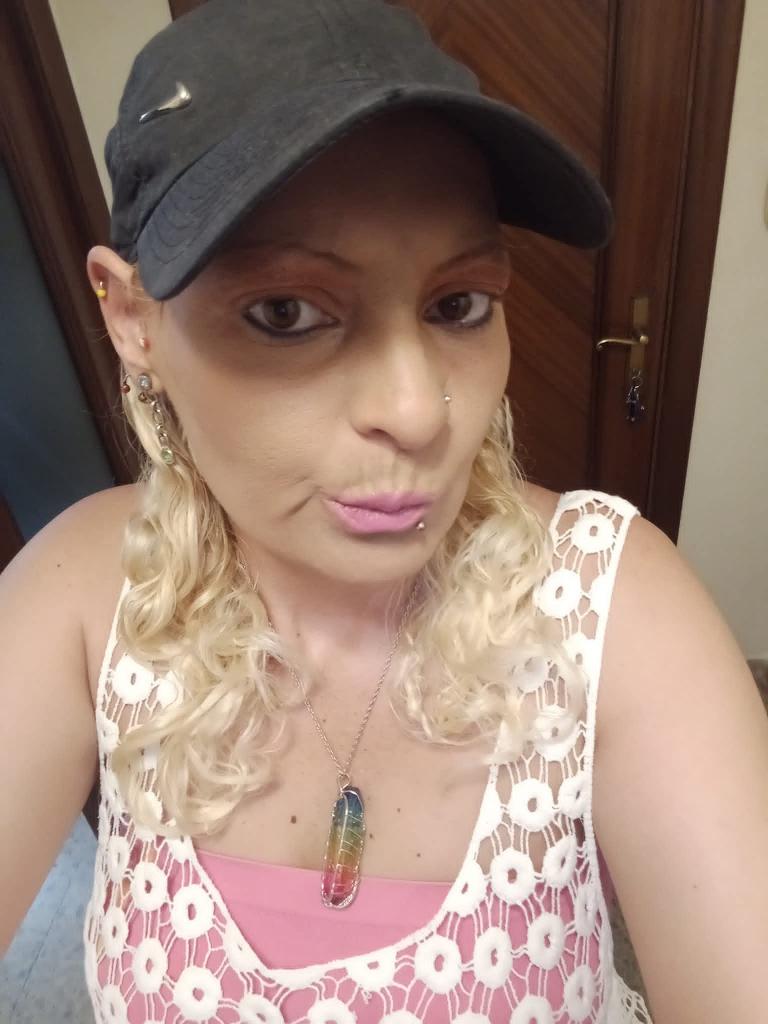 643087668: Chica busca chico en Zaragoza