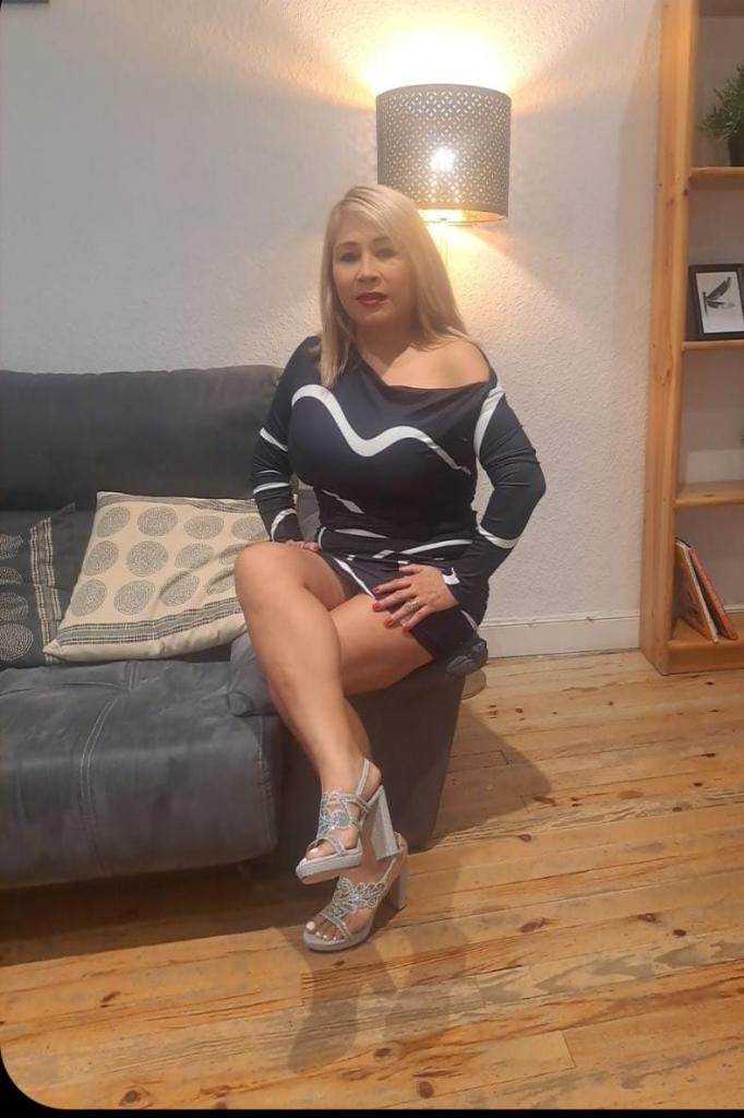 Chica busca chico en León: 