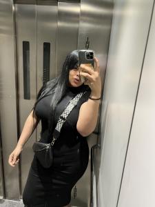 677230923: Chica busca chico en Barcelona