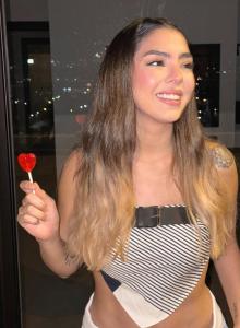 615627274: Chica busca chico en Madrid