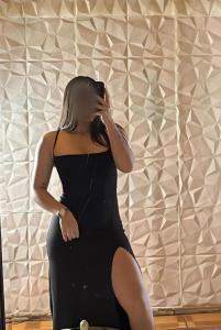 631170646: Chica busca chico en Barcelona