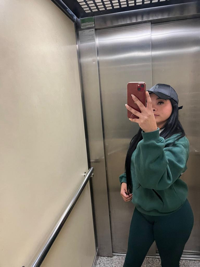 613342270: Chica busca chico en Barcelona