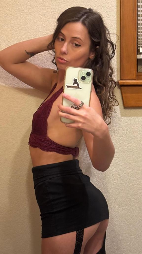 Chica busca chico en Alicante: 