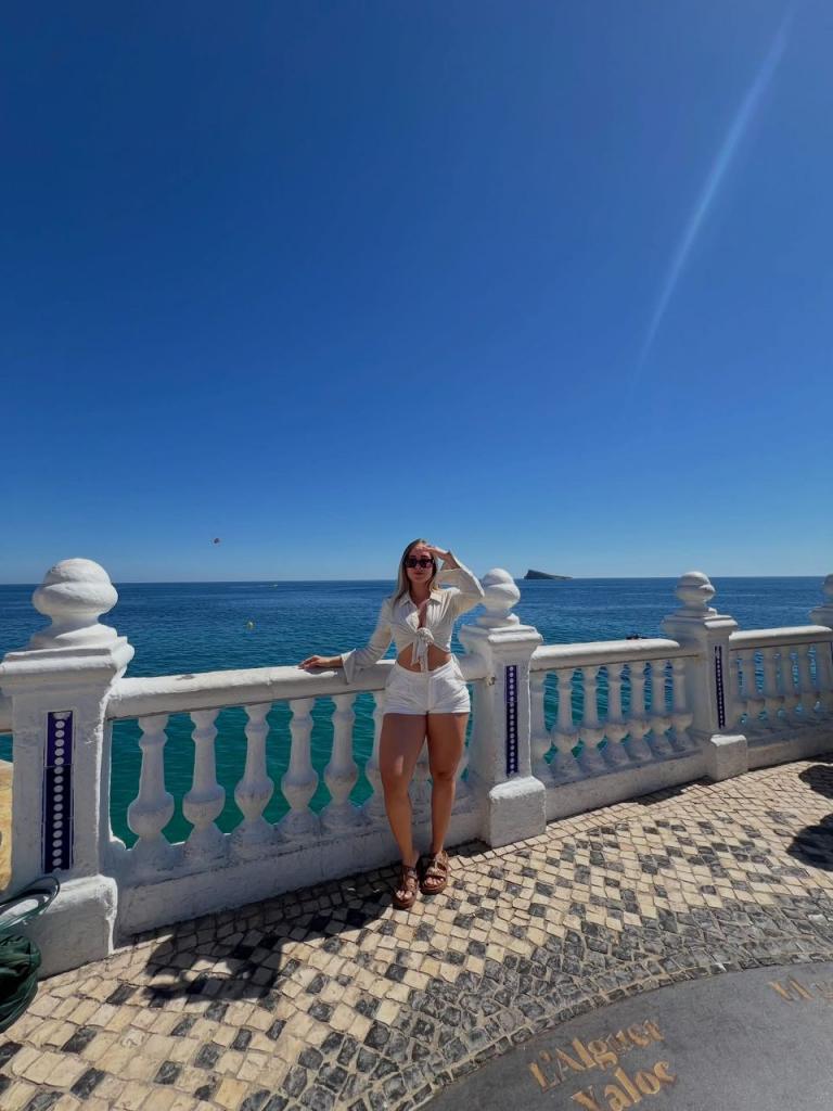 Chica busca chico en Tenerife: 