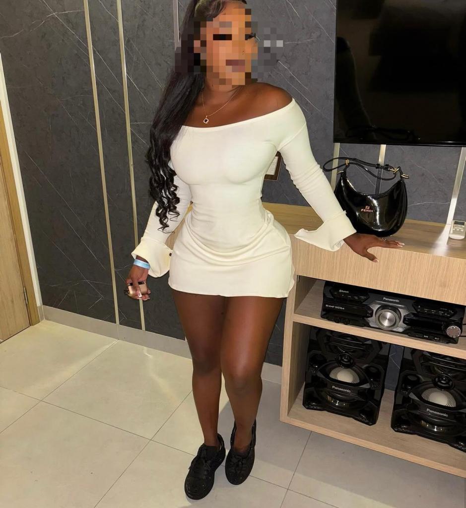 Chica busca chico en Tenerife: 