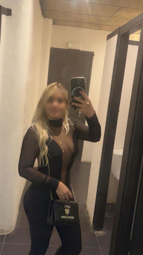 Chica busca chico en La Coruña: 