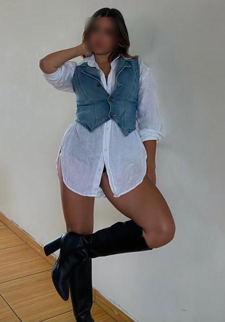 Chica busca chico en Almería: 