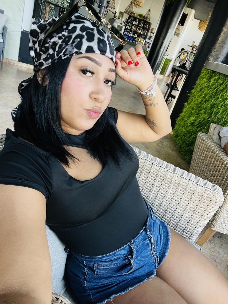 Chica busca chico en Sevilla: 