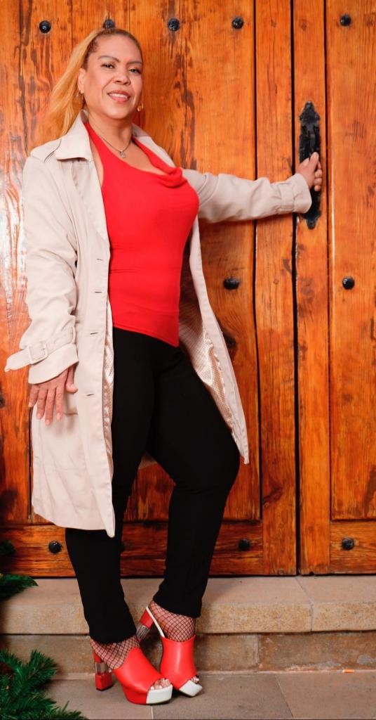 Chica busca chico en Tenerife: 