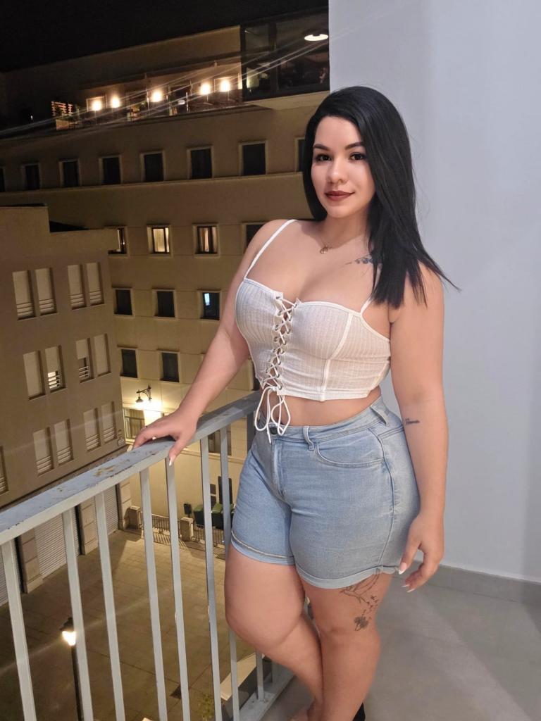 Chica busca chico en Almería: 