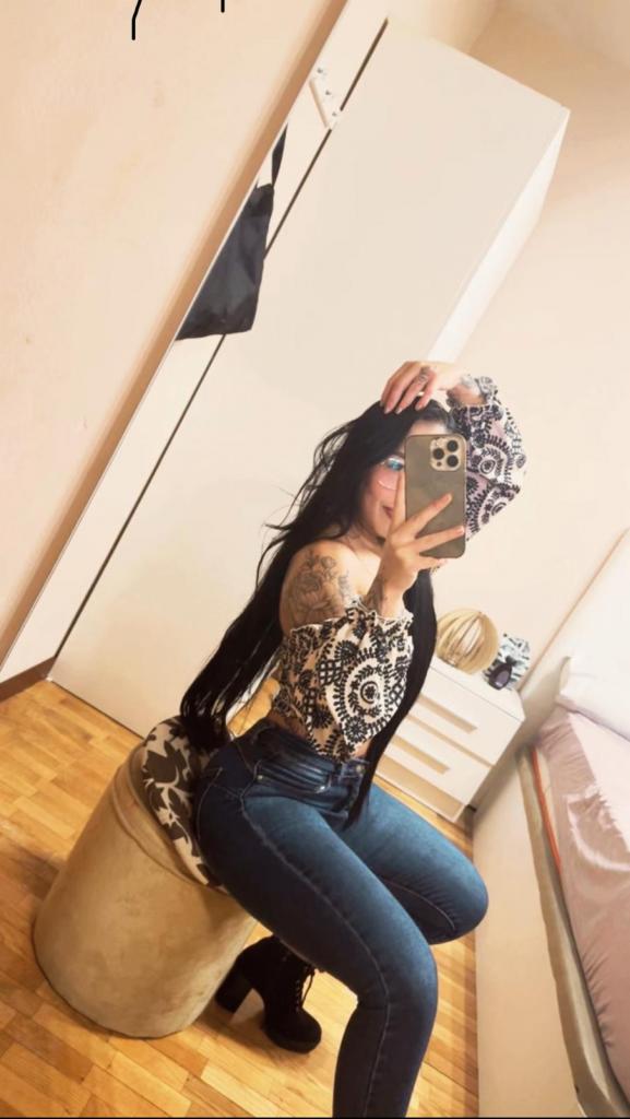 Chica busca chico en Murcia: 