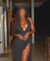 643298235: Chica busca chico en Gerona