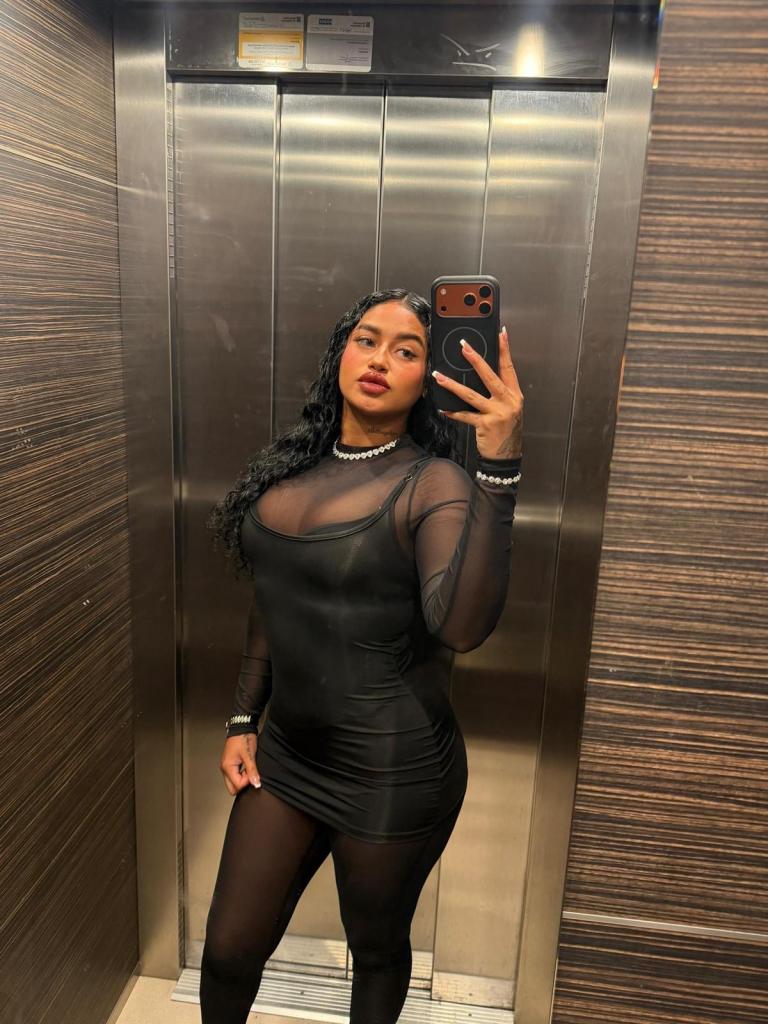 Chica busca chico en Barcelona: 