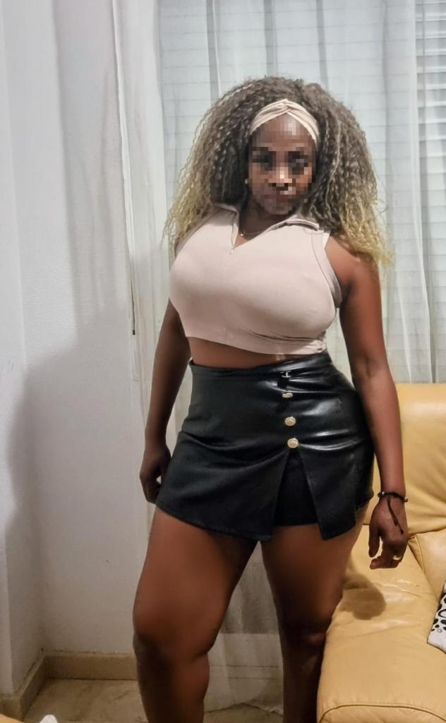 Chica busca chico en Huelva: 