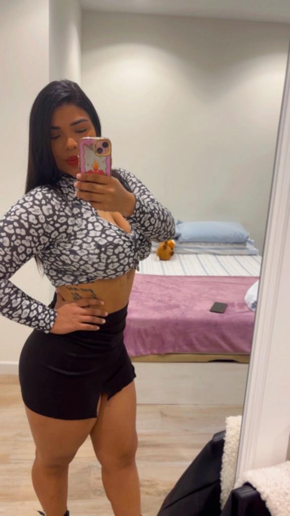 612548759: Chica busca chico en Madrid