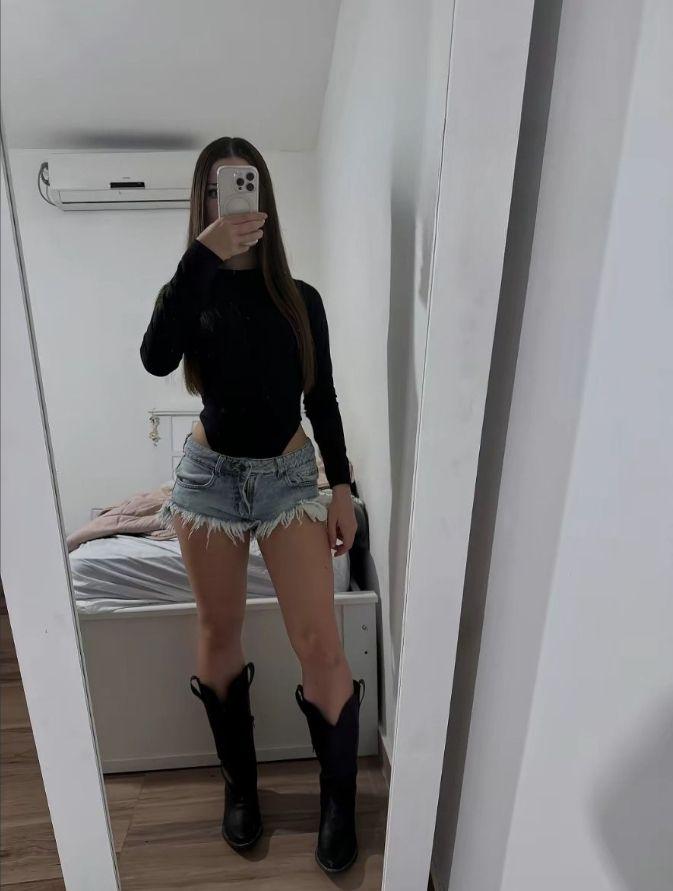 634035558: Chica busca chico en La Coruña