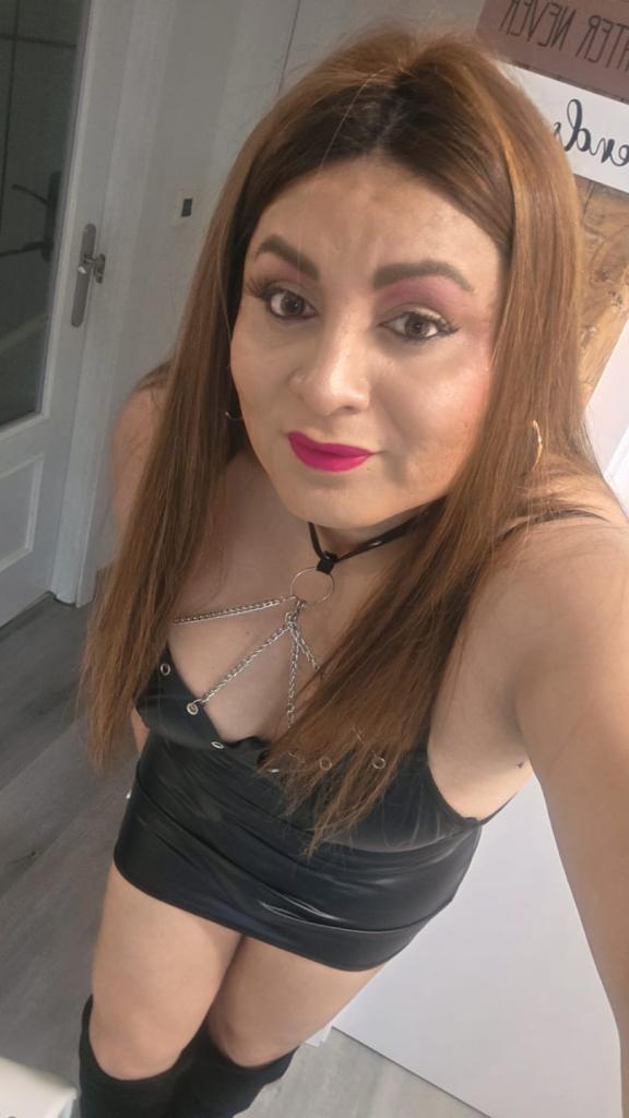 643102548: Travesti en Burgos