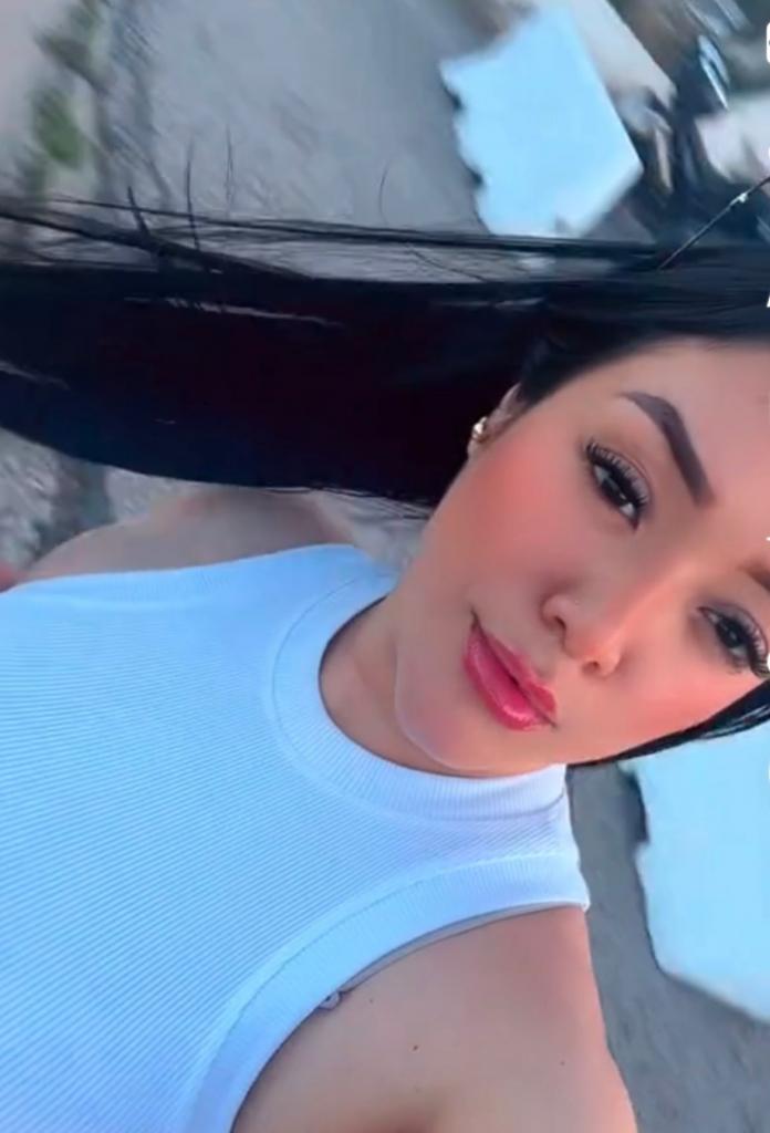 Chica busca chico en Almería: Chica busca chico