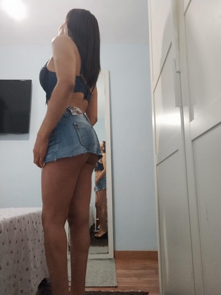 658168880: Chica busca chico en Asturias