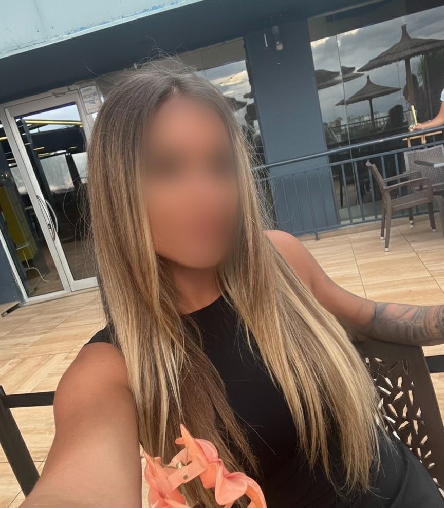 685053877: Chica busca chico en Barcelona