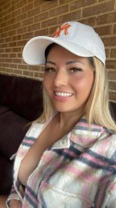 613940355: Chica busca chico en Valencia