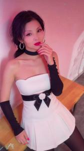 613401451: Chica busca chico en Gerona