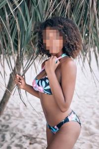 667704828: Chica busca chico en Valencia