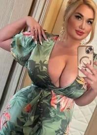 614257030: Chica busca chico en Barcelona