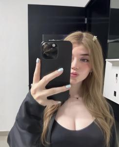 637802101: Chica busca chico en Huelva