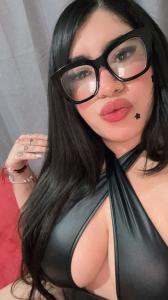 641432024: Chica busca chico en Sevilla