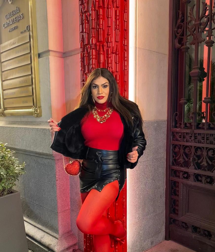 645409429: Travesti en Málaga