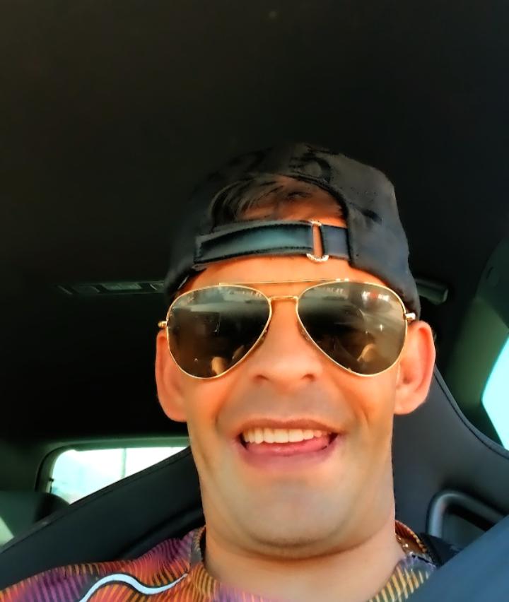 Chico busca chica en Málaga: 