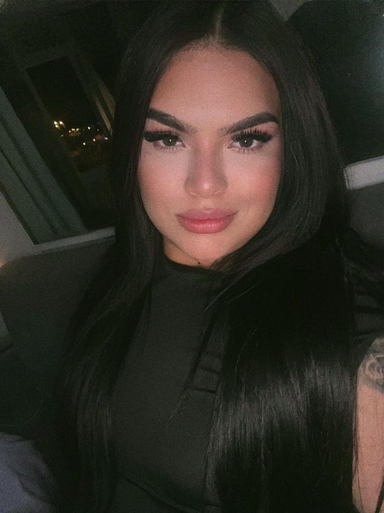 Chica busca chico en Tenerife: 